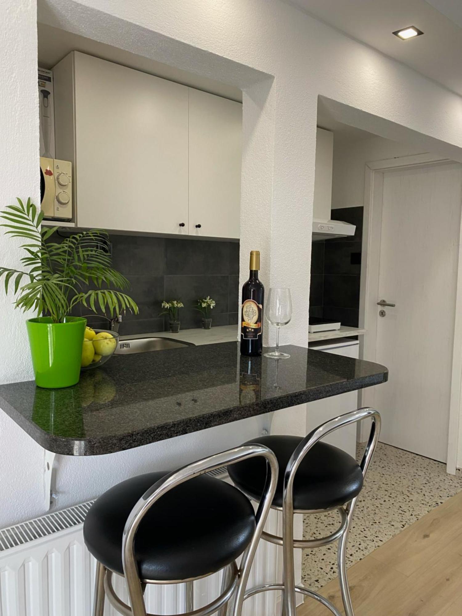 Studio Apartment Adrijana Zagreb Buitenkant foto